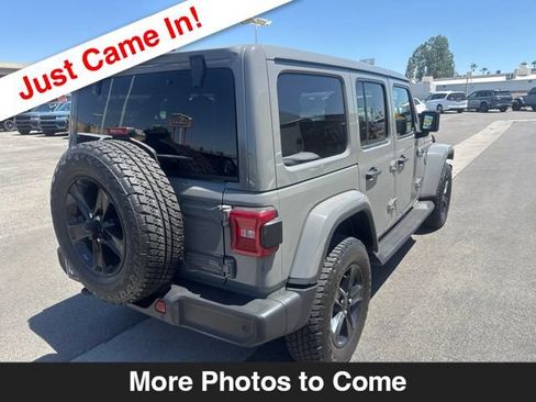Used 2022 Jeep Wrangler Unlimited Sahara AWD/4WD image 6