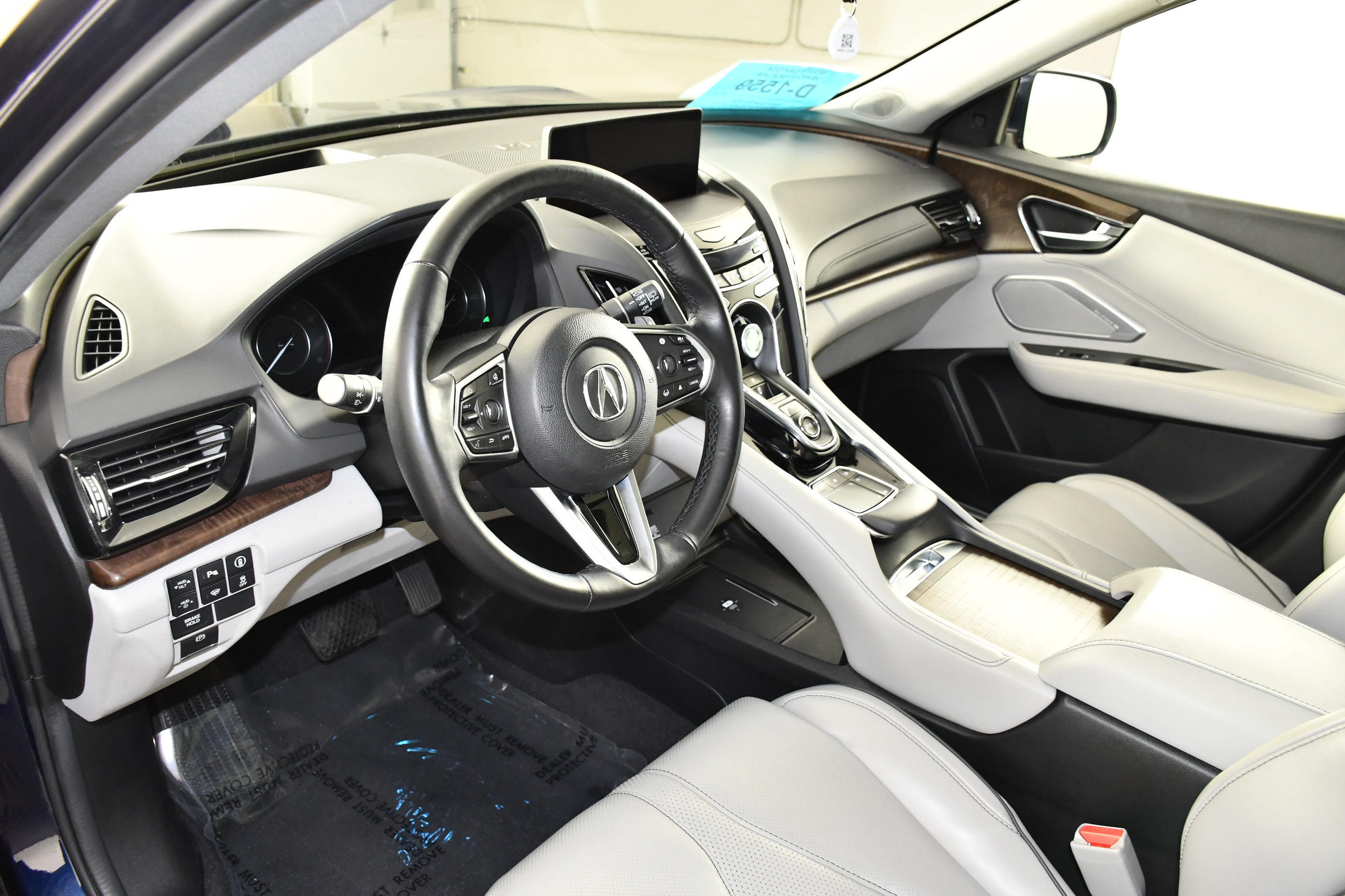 Certified 2024 Acura RDX w/ Advance Package AWD/4WD image 2