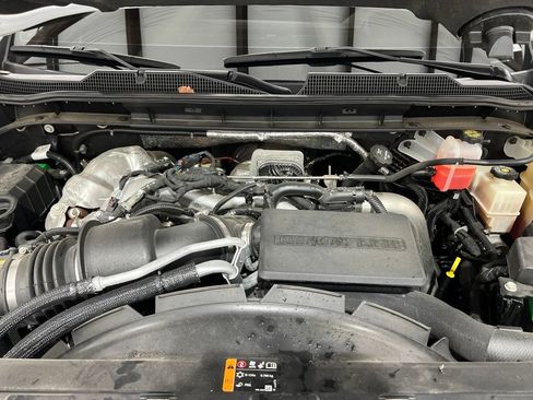 Used 2024 Chevrolet Silverado 2500 LTZ w/ LTZ Convenience Package AWD/4WD image 26