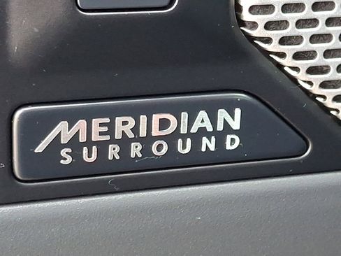 Used 2024 Land Rover Defender 130 X-Dynamic SE image 27