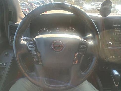 Used 2022 Nissan Frontier PRO-4X AWD/4WD image 16
