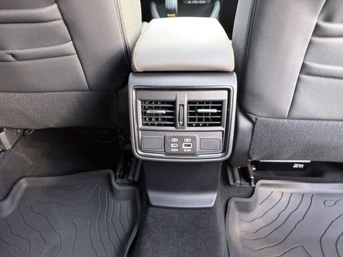 Used 2026 Subaru Forester Wilderness AWD/4WD image 21