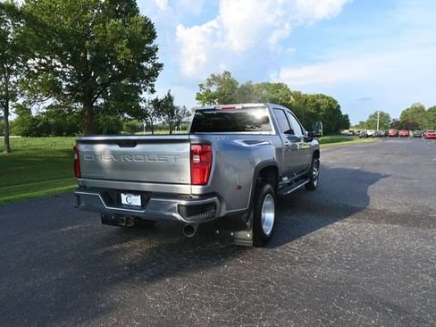 Used 2024 Chevrolet Silverado 3500 LTZ AWD/4WD image 6