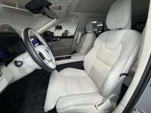 Used 2025 Volvo XC60 T8 Ultra w/ Protection Package Premier AWD/4WD image 2