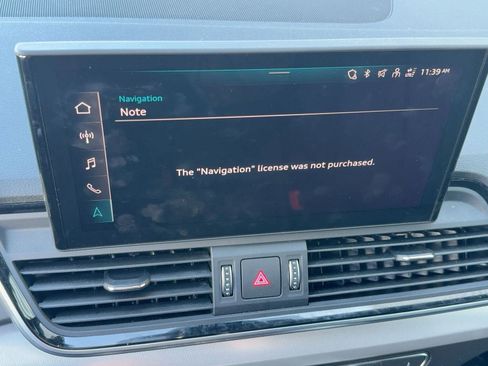 Used 2025 Audi Q5 2.0T Premium w/ Convenience Plus Package image 24