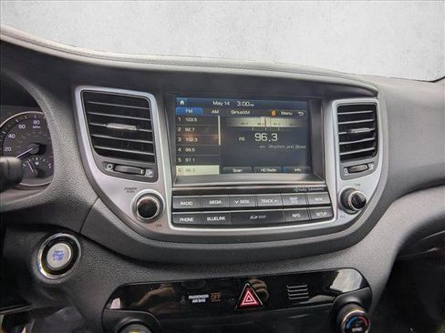 Used 2016 Hyundai Tucson Limited AWD/4WD image 14