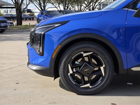 New 2026 Kia Sportage EX image 5