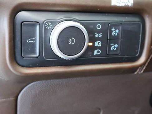 Used 2021 Ford Explorer King Ranch w/ Premium Technology Package AWD/4WD image 25