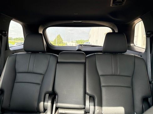 Used 2023 Honda Passport TrailSport image 11