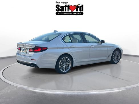 Used 2023 BMW 530i xDrive w/ Premium Package image 9