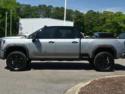 Used 2026 GMC Sierra 2500 Denali Ultimate w/ Max Trailering Package image 10