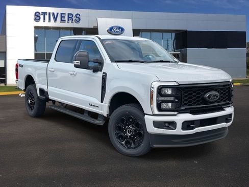 New 2026 Ford F250 Lariat w/ Black Appearance Package AWD/4WD image 1