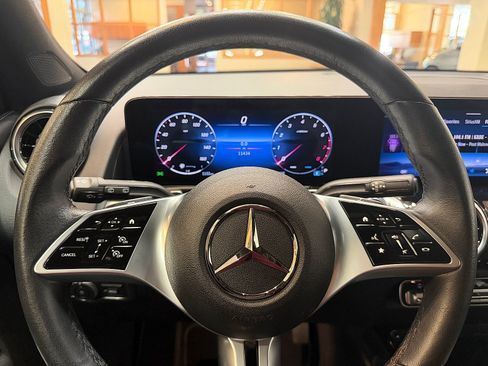 Certified 2026 Mercedes-Benz GLB 250 image 21