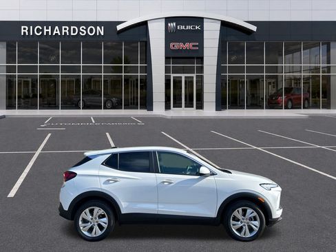 Used 2025 Buick Encore GX Preferred FWD image 6