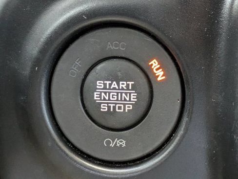 Used 2022 Jeep Wrangler Unlimited Sport AWD/4WD image 29