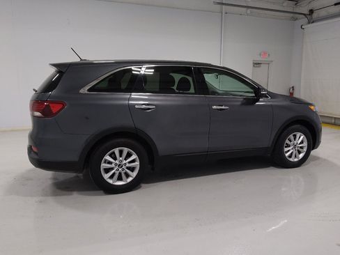Used 2020 Kia Sorento LX FWD image 10