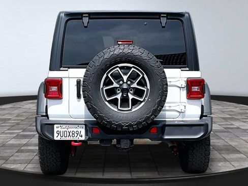 Certified 2025 Jeep Wrangler Unlimited Rubicon w/ Convenience Group AWD/4WD image 22