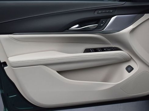 New 2025 Cadillac CT4 Premium Luxury image 9