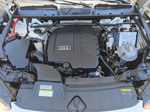 Used 2023 Audi Q5 2.0T Premium w/ Convenience Package AWD/4WD image 31
