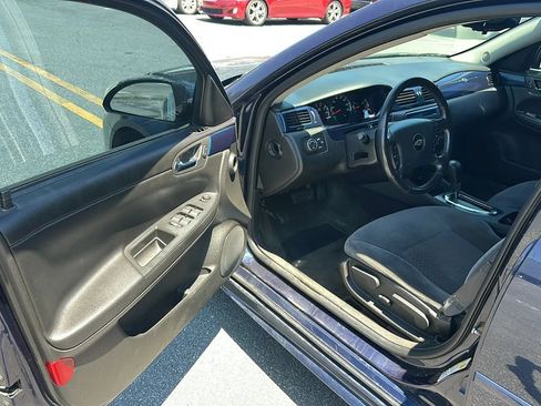 Used 2012 Chevrolet Impala LT w/ LT Sunroof Package FWD image 15