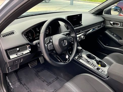 Used 2023 Honda Civic Sport image 18