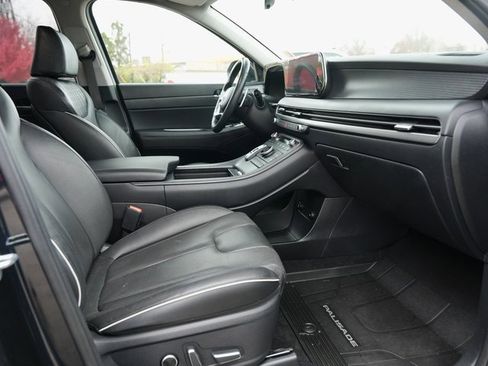 Used 2023 Hyundai Palisade Limited w/ Cargo Package image 8