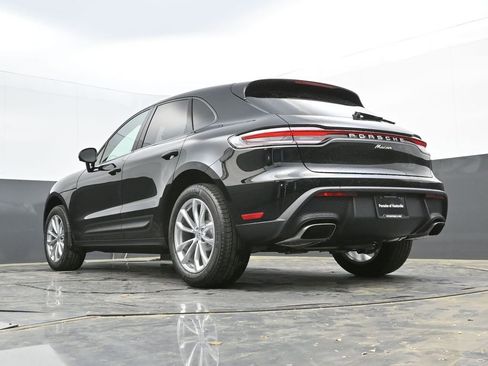 New 2025 Porsche Macan image 39