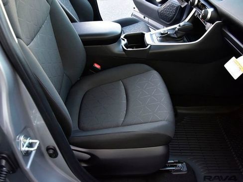 New 2025 Toyota RAV4 XLE image 8