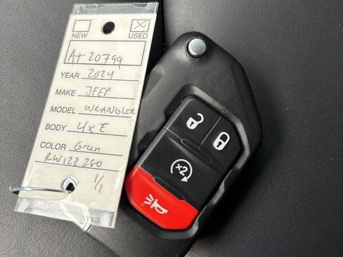 Used 2024 Jeep Wrangler High Altitude image 35