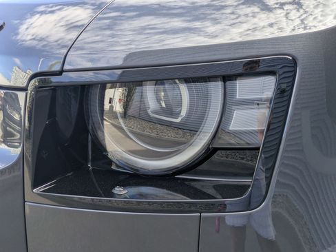 New 2026 Land Rover Defender 130 X-Dynamic SE AWD/4WD image 9