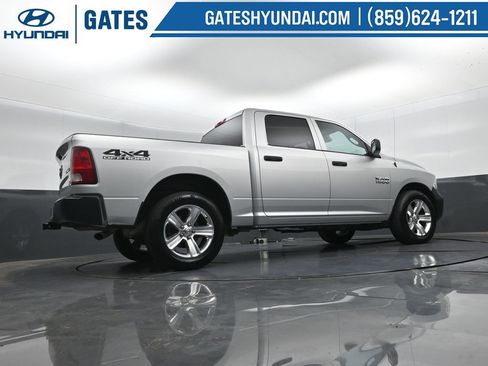 Used 2015 RAM 1500 Tradesman w/ Popular Equipment Group AWD/4WD image 29