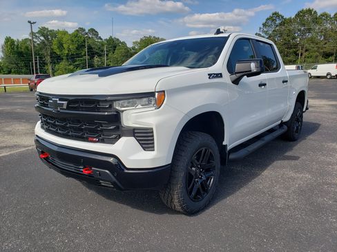 New 2026 Chevrolet Silverado 1500 LT Trail Boss w/ LT Trail Boss Premium Package AWD/4WD image 2