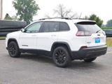 Used 2023 Jeep Cherokee Altitude Lux image 3