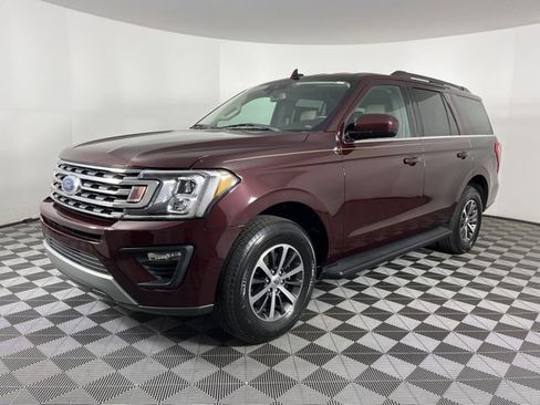 Used 2020 Ford Expedition XLT image 5