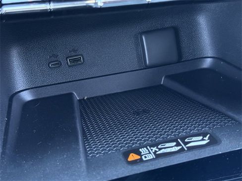 New 2026 Chevrolet Traverse RS image 19