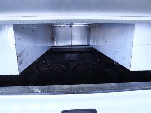 Used 2015 GMC Sierra 1500 Base image 9