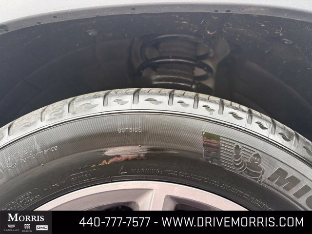 Used 2023 GMC Terrain SLT w/ Infotainment Package II AWD/4WD image 14