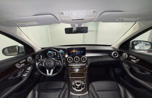 Used 2020 Mercedes-Benz C 300 4MATIC Sedan w/ Premium Package image 15