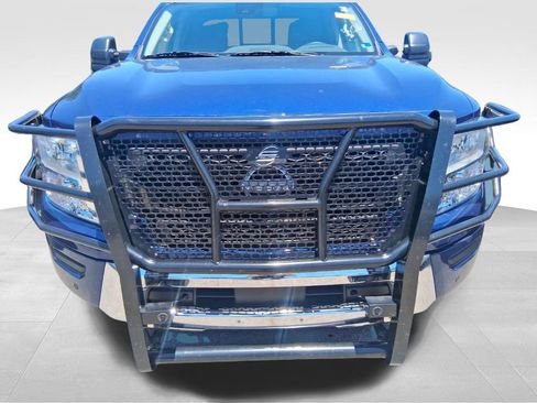 Used 2024 Nissan Titan SV w/ SV Convenience Package AWD/4WD image 15