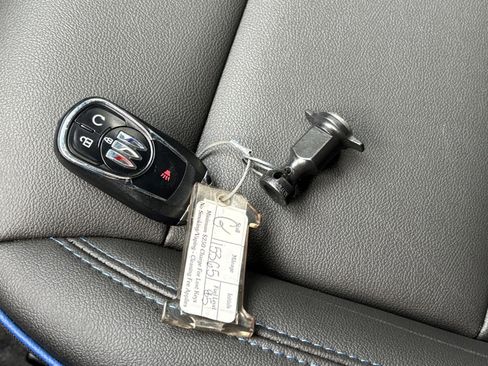 Used 2025 Buick Envista Sport Touring image 22