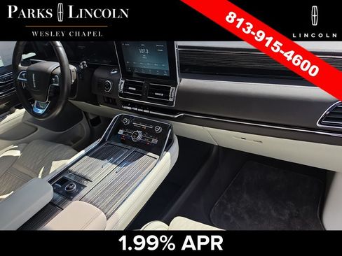 Used 2020 Lincoln Navigator Black Label w/ Cargo Convenience Package AWD/4WD image 10
