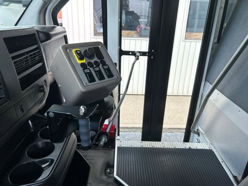 Used 2011 Chevrolet Express 3500 w/ School Bus Package RWD image 18