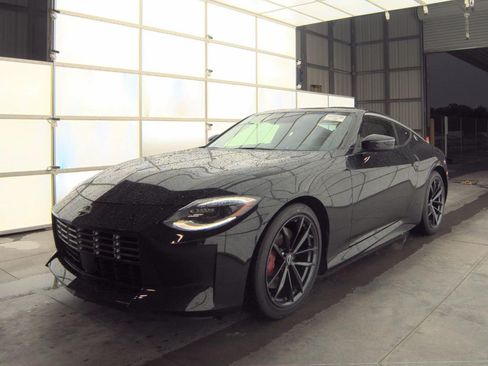 Used 2025 Nissan Z Performance w/ Floor Mat Package RWD image 1