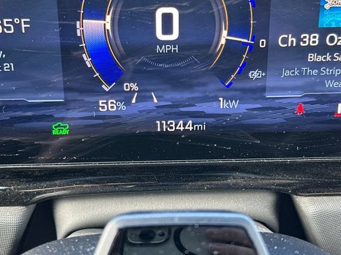 Used 2026 Chevrolet Silverado EV Trail Boss AWD/4WD image 36