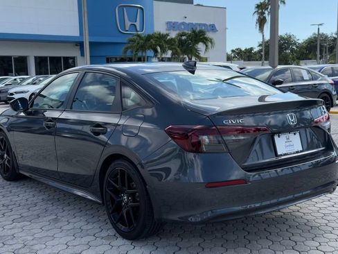 Used 2025 Honda Civic Sport image 9