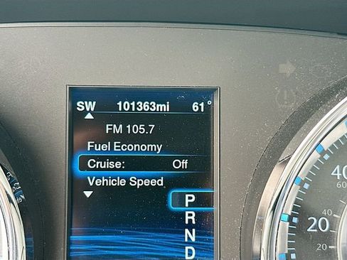 Used 2013 Chrysler 300 AWD w/ Driver Convenience Group image 13