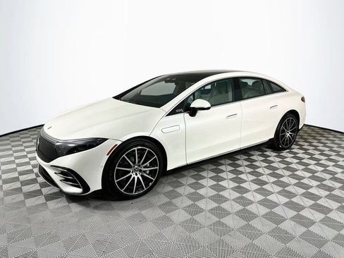 Certified 2023 Mercedes-Benz EQS 580 4MATIC Sedan image 3