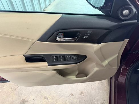 Used 2015 Honda Accord EX-L image 9