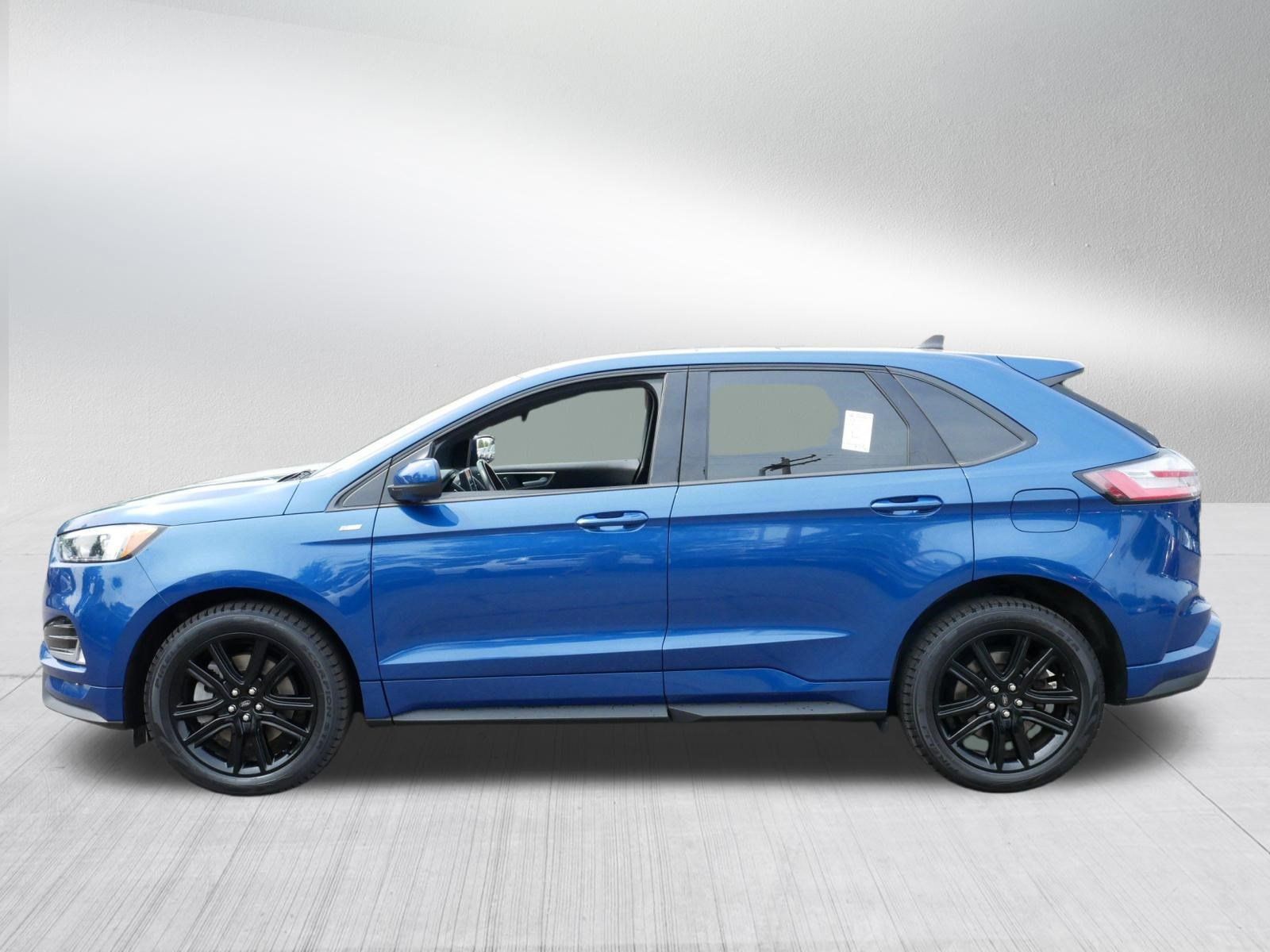 Used 2024 Ford Edge ST-Line w/ Class II Trailer Tow Package AWD/4WD image 4