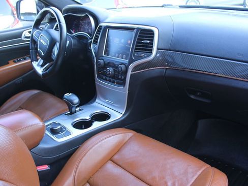 Used 2015 Jeep Grand Cherokee SRT w/ Trailer Tow Group IV image 33